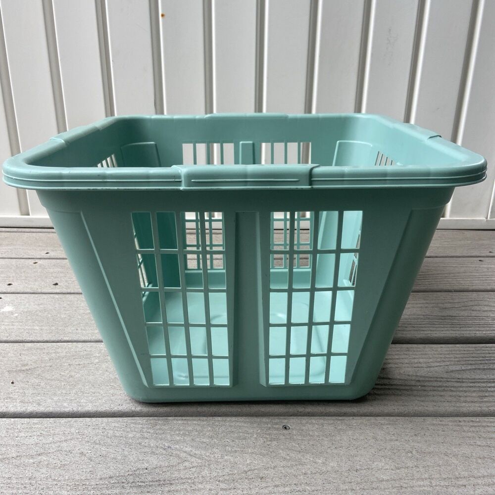 VTG 1987 Rubbermaid Laundry Basket 3/4 Bushel Model 2972  Made In USA - Picture 2 of 16